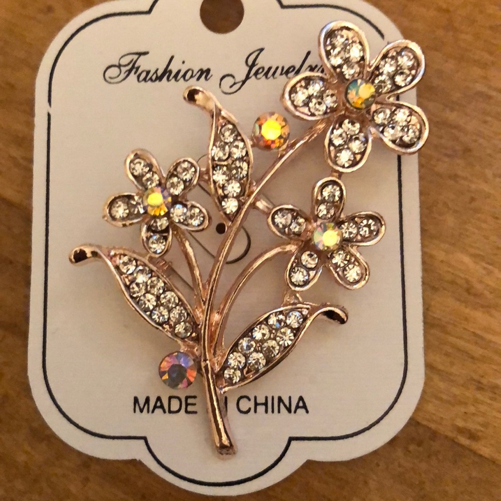 Beautiful floral pin